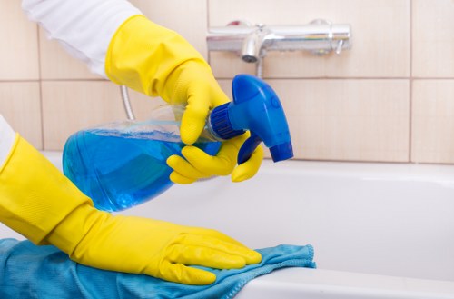 Move-out cleaning service for flats and houses in Richmond upon Thames