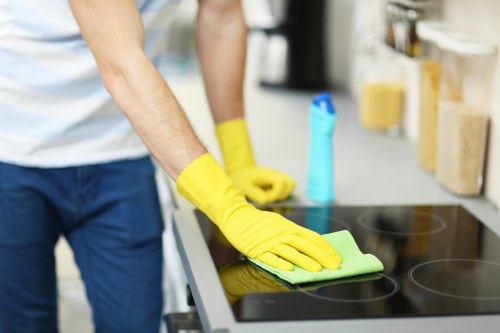 Detailed kitchen end of tenancy cleaning in Richmond upon Thames