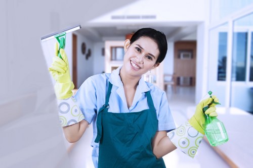 End of tenancy and move-related house cleaning in Richmond upon Thames